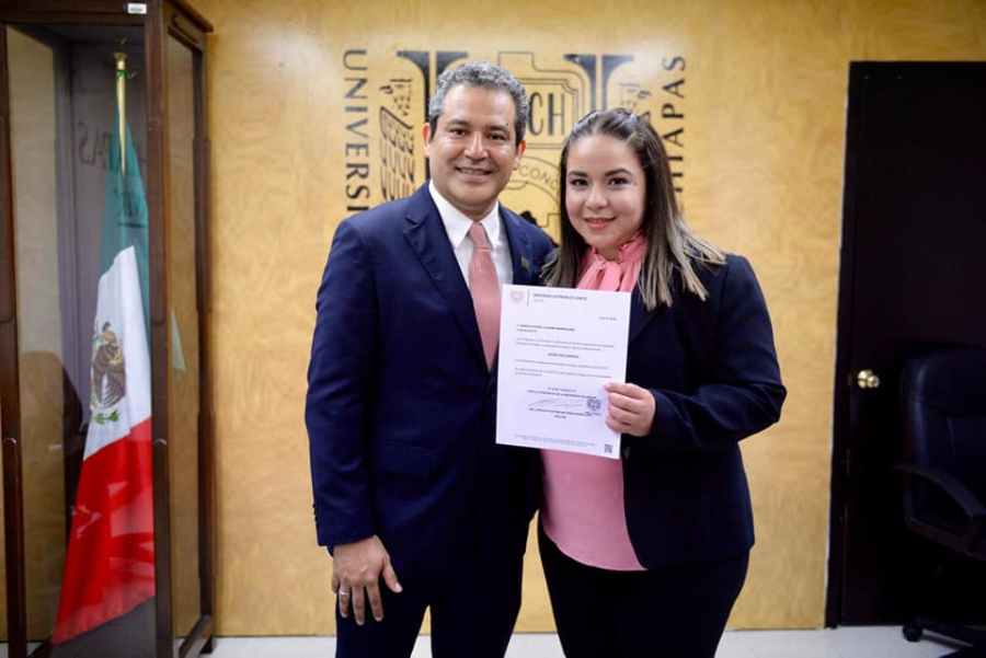 Entrega del Nombramiento a la Secretaria General de la Universidad Autónoma de Chiapas, la Dra. María Eugenia Culebro Mandujano